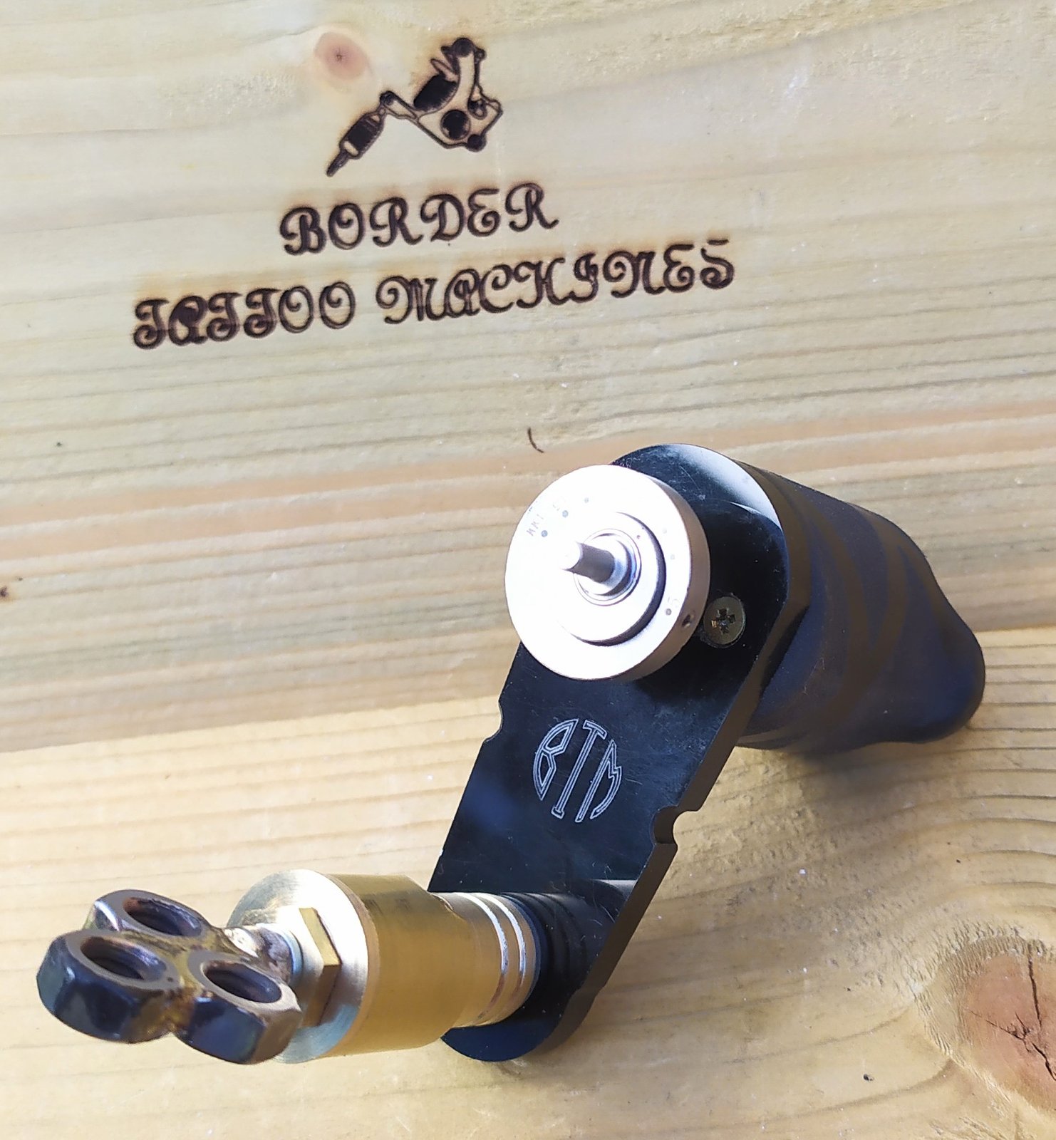タトゥーマシン図説 How to Set Up a Coil Tattoo Machine - Molong Tattoo Supply