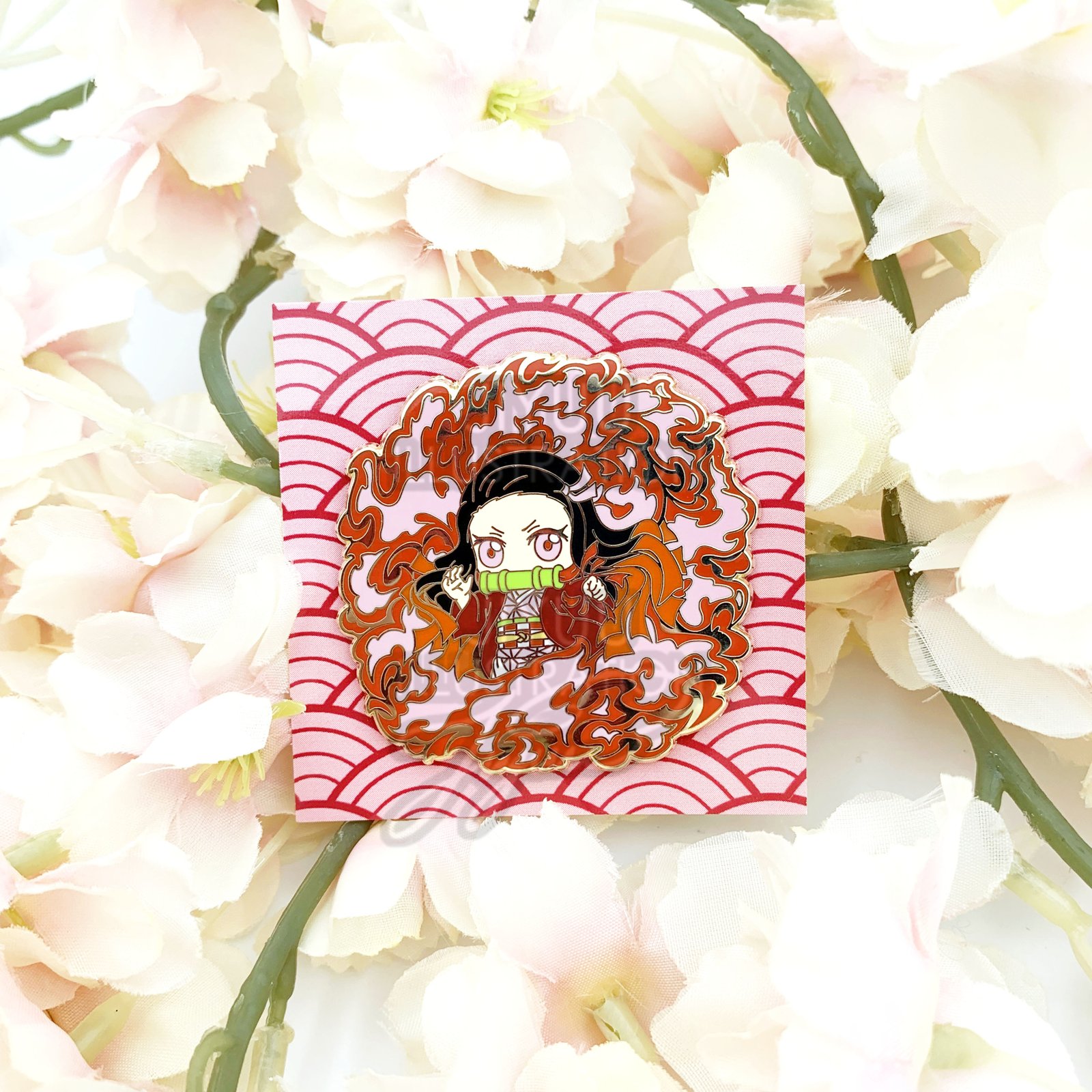 Nezuko aisurupins gold top panel pin