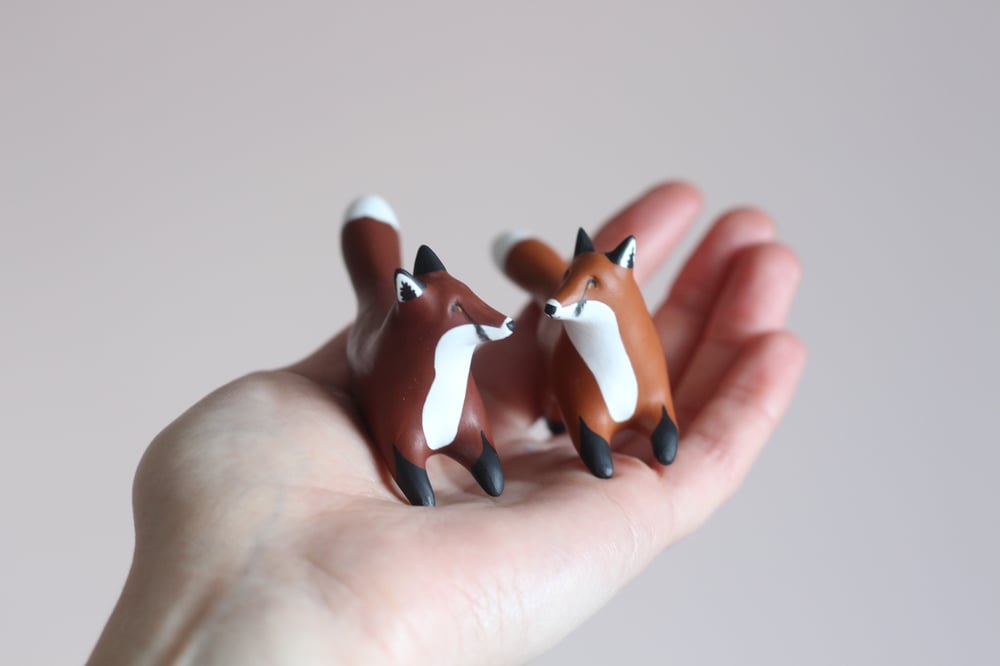 Image of Foxes in Love