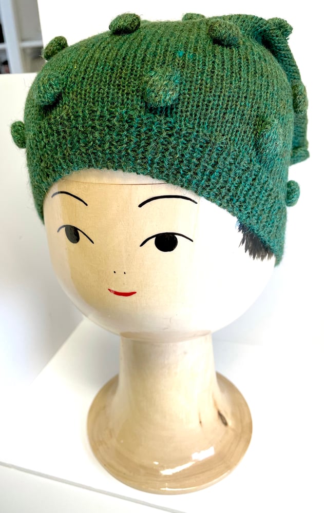 Image of Dots hat forest green