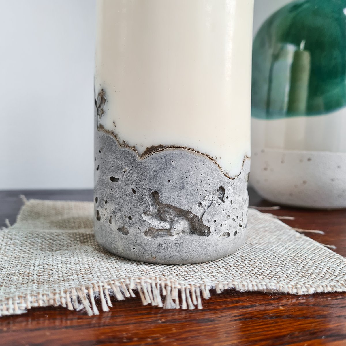 Soy Wax Concrete Candle - Raw Detail