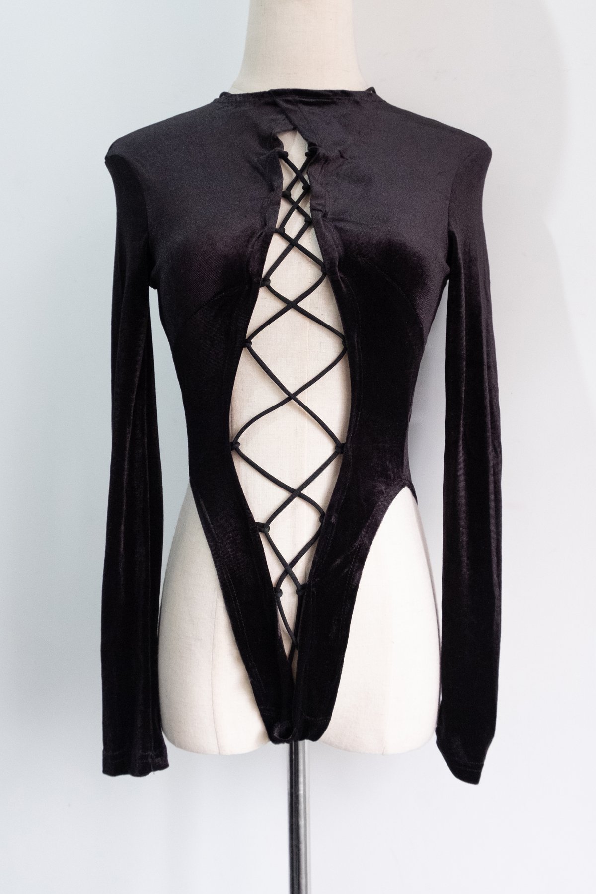 Image of SAMPLE SALE - Unrelease Velvet Bodysuit
