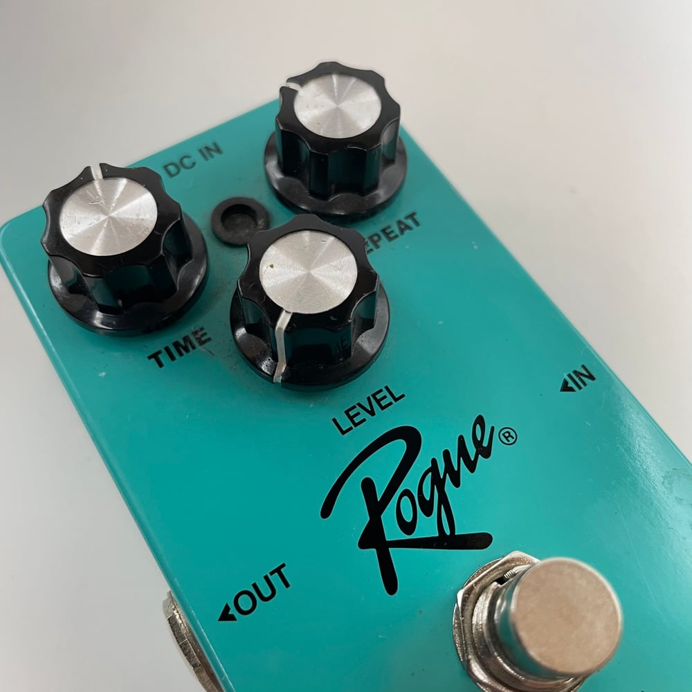 FXPedal:  Rogue Analog Delay FX Pedal 