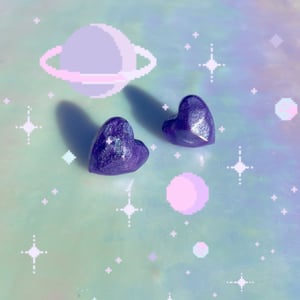 hypnotiqqq resin jewel heart studs 💜