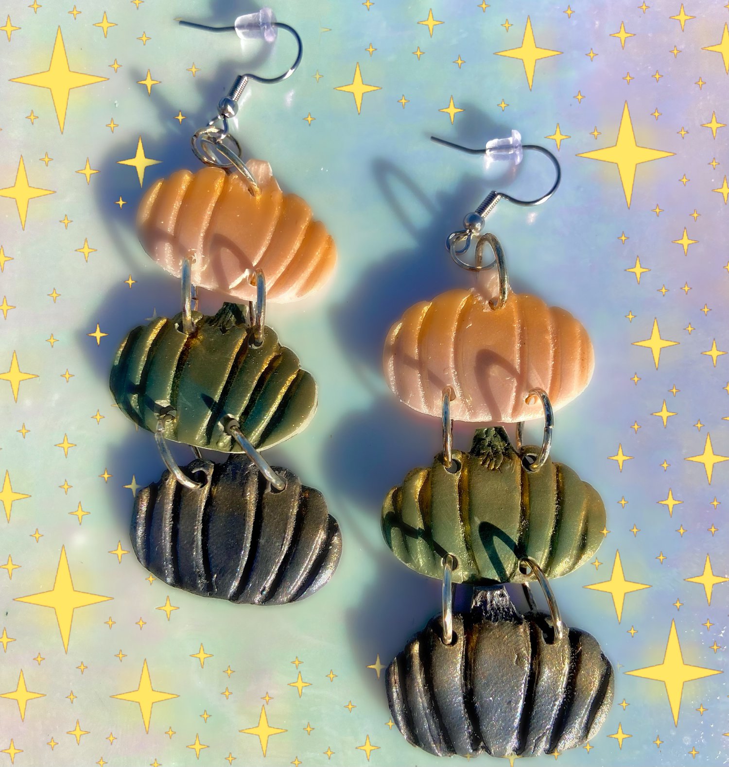 3 tier pumpkin dangles 🎃