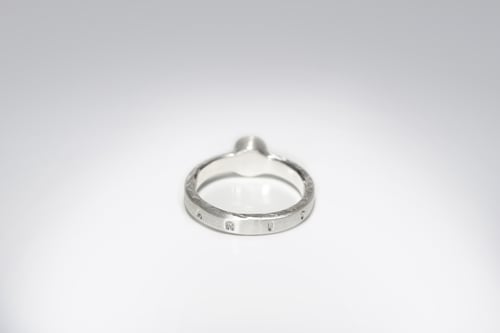 Image of "Effulgence" silver ring with rock crystal · CLARITAS ·