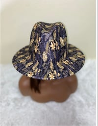 Image 1 of FLOWER TOP