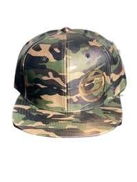 Image 4 of Polyester/Leather 2 Tone Camouflage Snap Back w Foil (G) logo