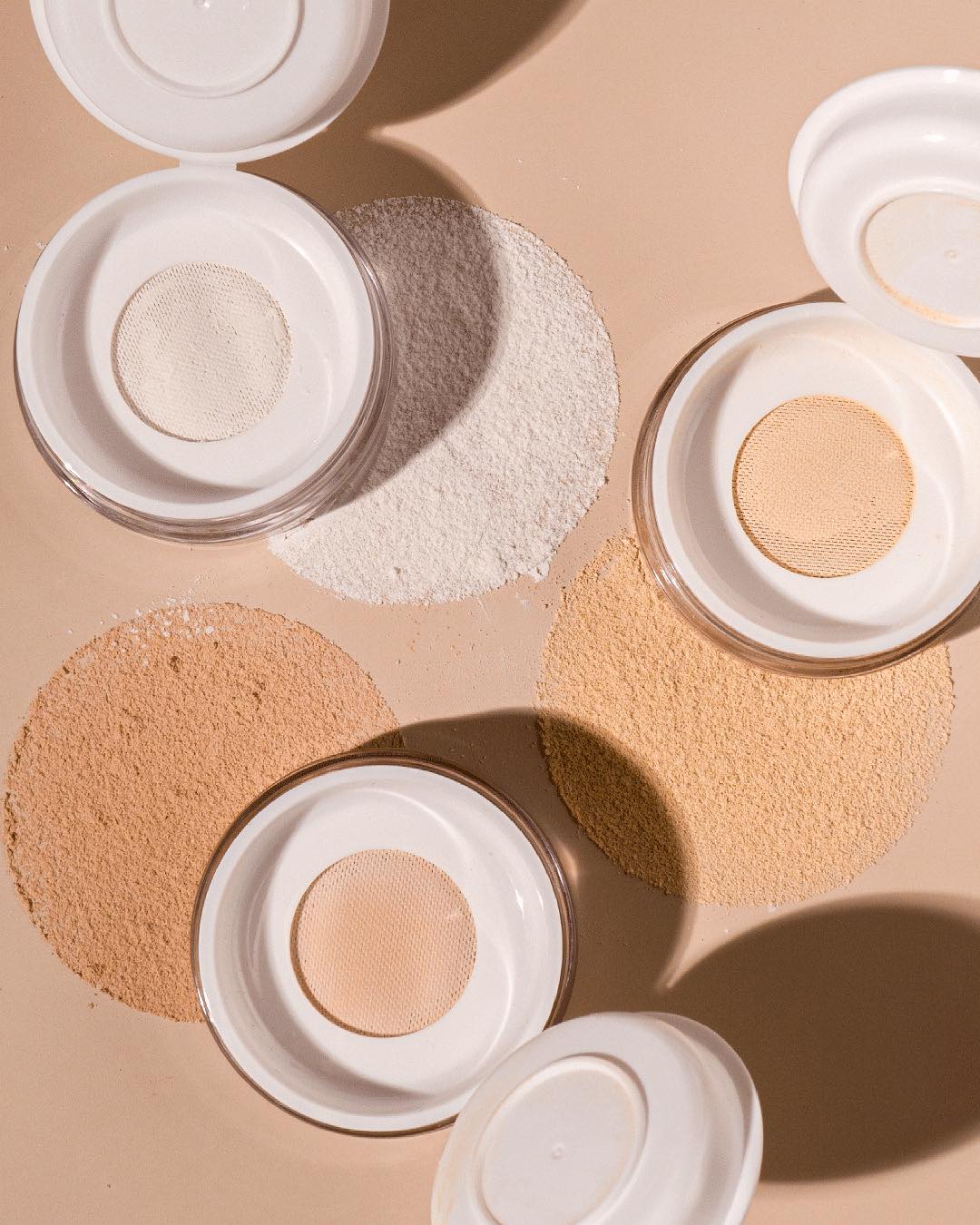 Image of ISSY & CO: WEIGHTLESS LOOSE POWDER