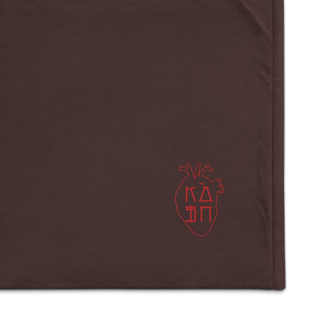 Image of KASHONLY HEART PREMIUM SHERPA BLANKET