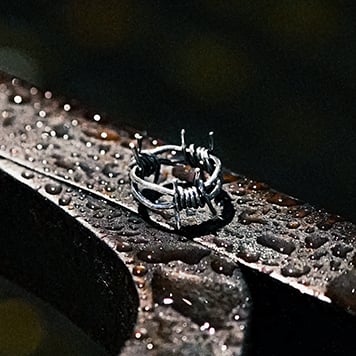 Image of Barbed wire silver ring 925