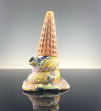 Soft serve x big spin melting cone 