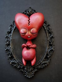 Image 2 of Broken Vamplentine Heart