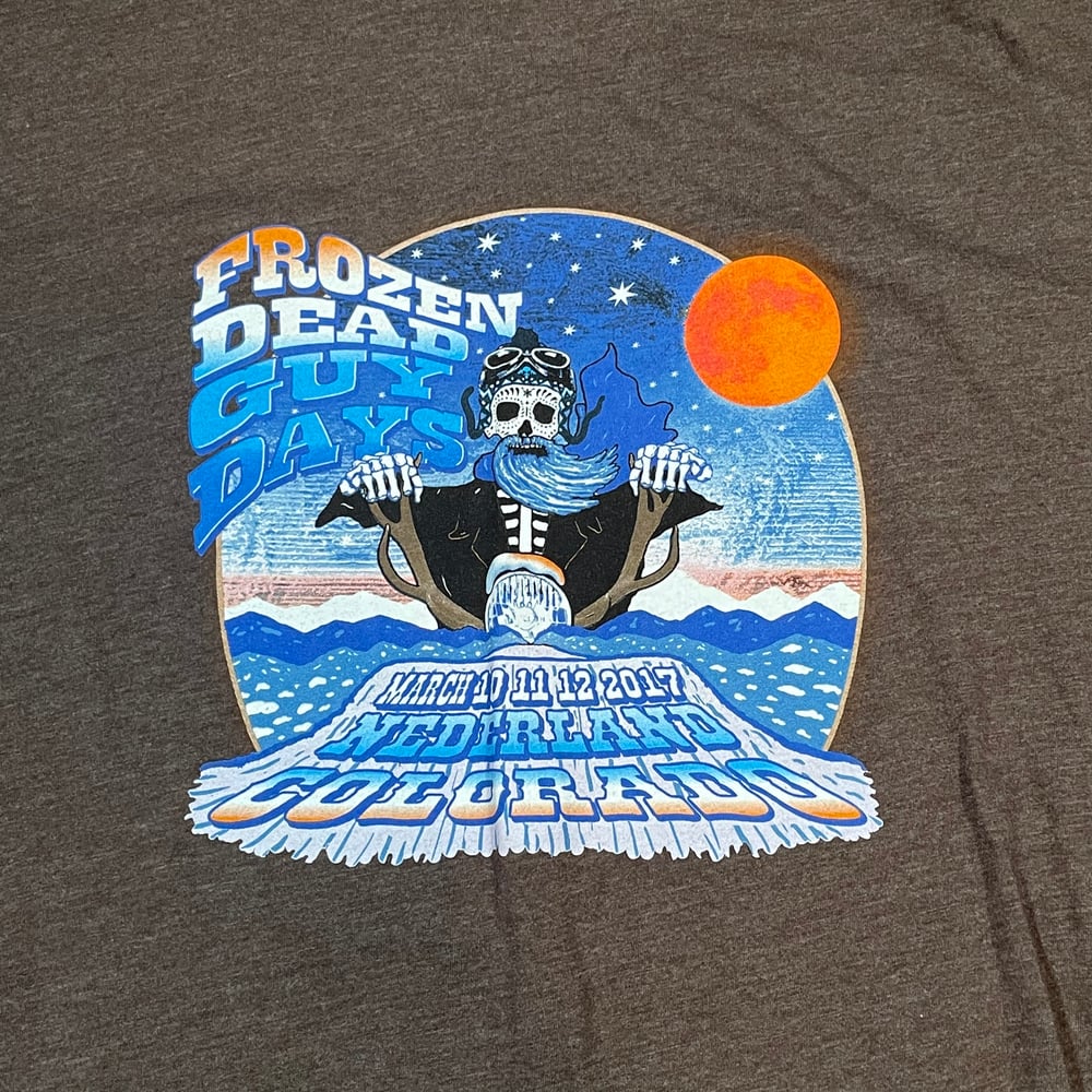 Tee: Frozen Dead Guy Days 2017 T-Shirt Rare 