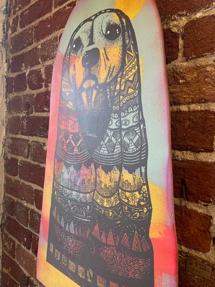 Image of ¡Que Linda! On Aged Plywood
