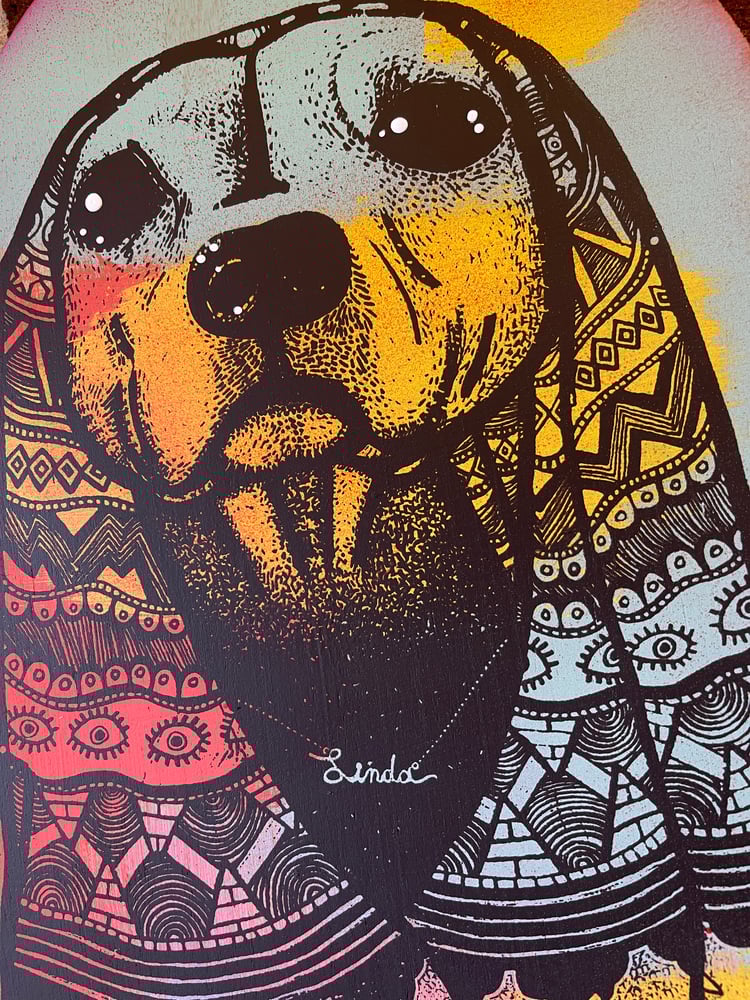 Image of ¡Que Linda! On Aged Plywood