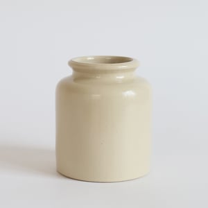 Image of Pot en grès beige