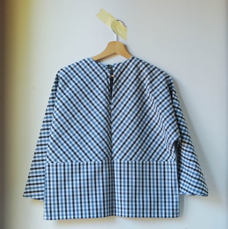 Camicia a scacchi bianca e nera Image 2