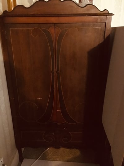 Image of ANTIQUE HUTCH