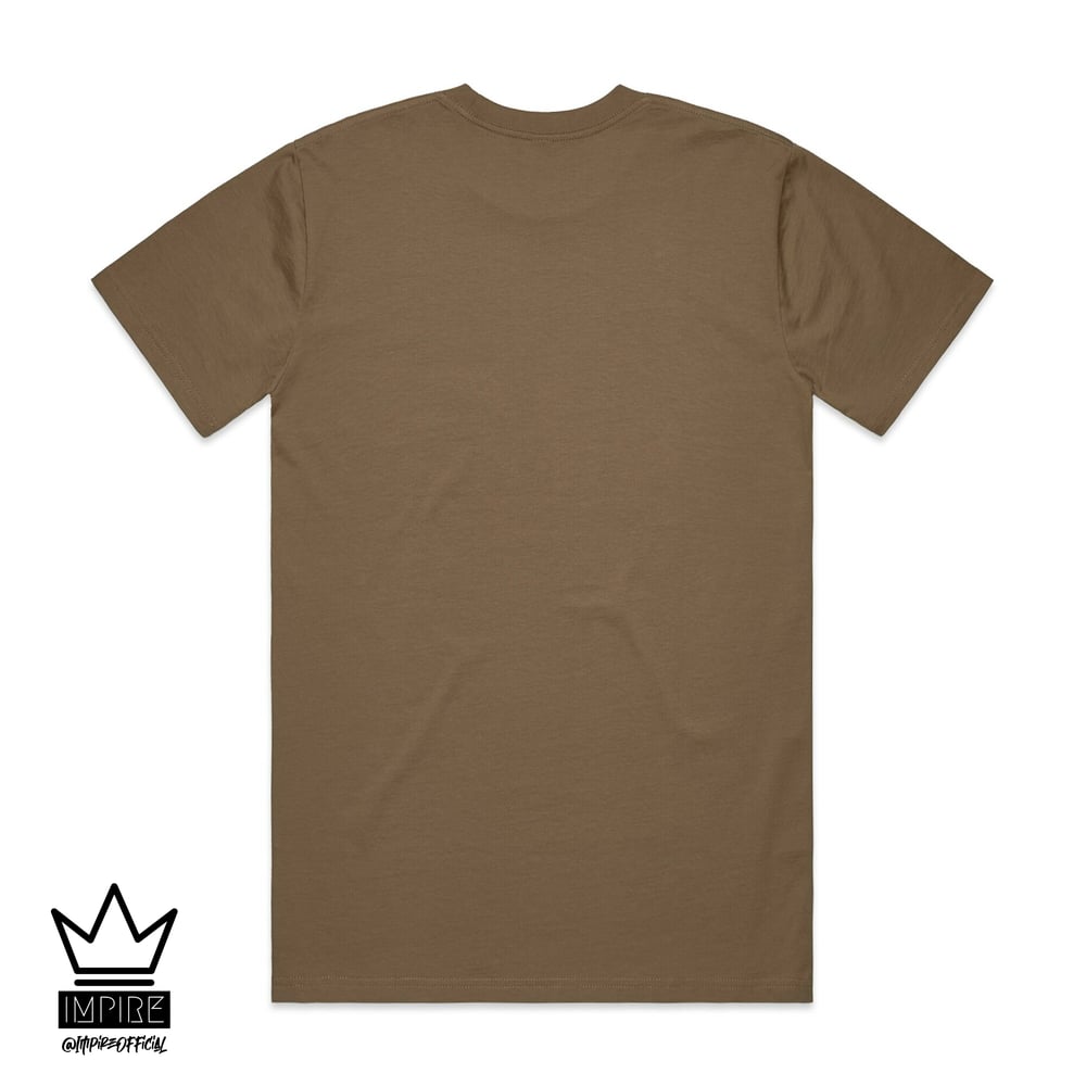 Image of 'OLD ENGLISH' T-SHIRT (COFFEE)