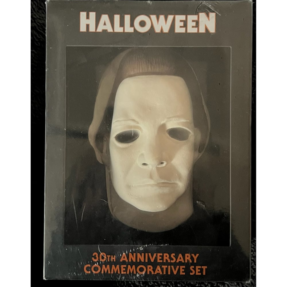 Halloween 30th Anniversary Commemorative Set (6-Disc Set, Limited Edition) + Free Signed 8x10