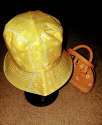 Image 1 of Yellow Bandana Medium-Sized Purse & Bucket Hat Set