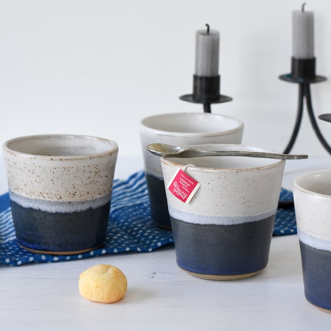 TUMBLER - 50:50 white over blue