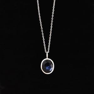 Image of Phan Thiet Dark Blue Sapphire oval cut silver necklace