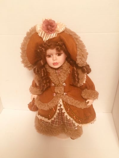 Image of PORCELAIN DOLL3