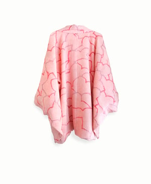 Image of Kort kimono - i lys peach med geomønster
