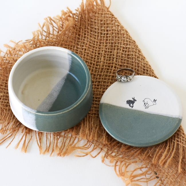 LIDDED DISH IN GREEN/CREAM- 2 sizes