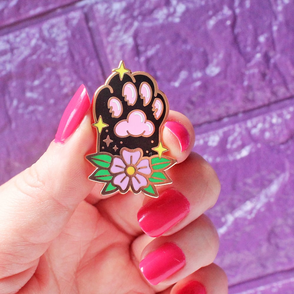 Black Magical Cat Paw, hard enamel pin toe beans cute lapel