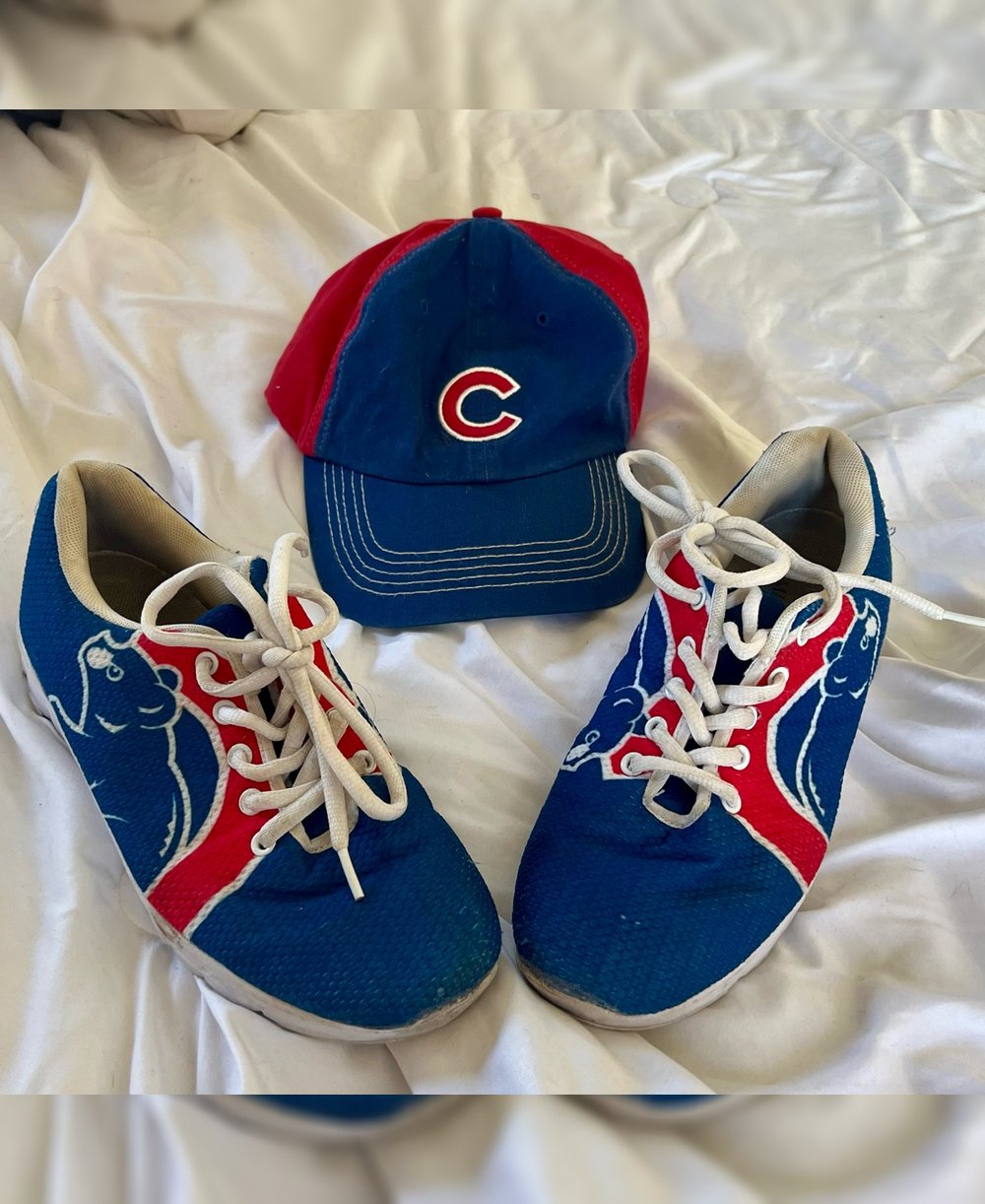 Chicago Cubs Baseball Cap & Sneakers Combo + Free Signed 8x10