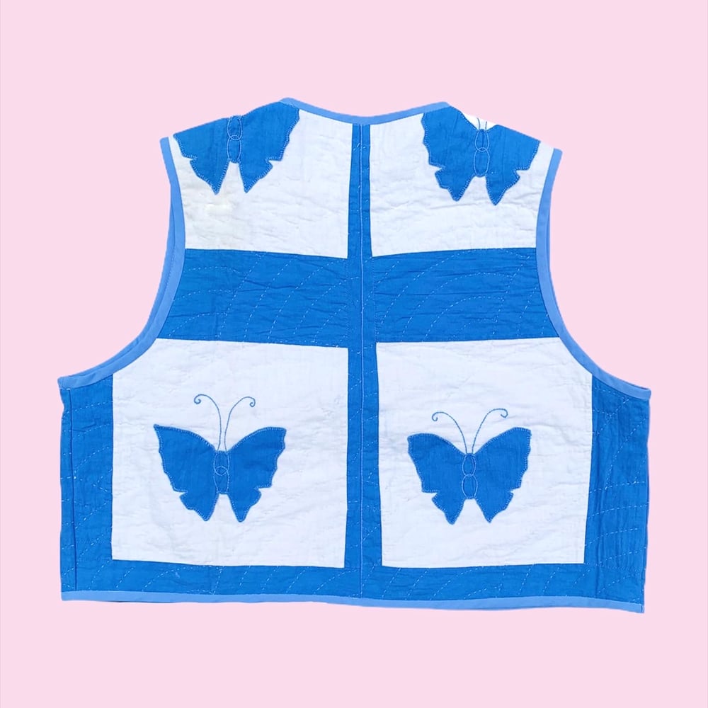 Image of Quilted Cropped Front-Tie Vest — Blue Butterflies