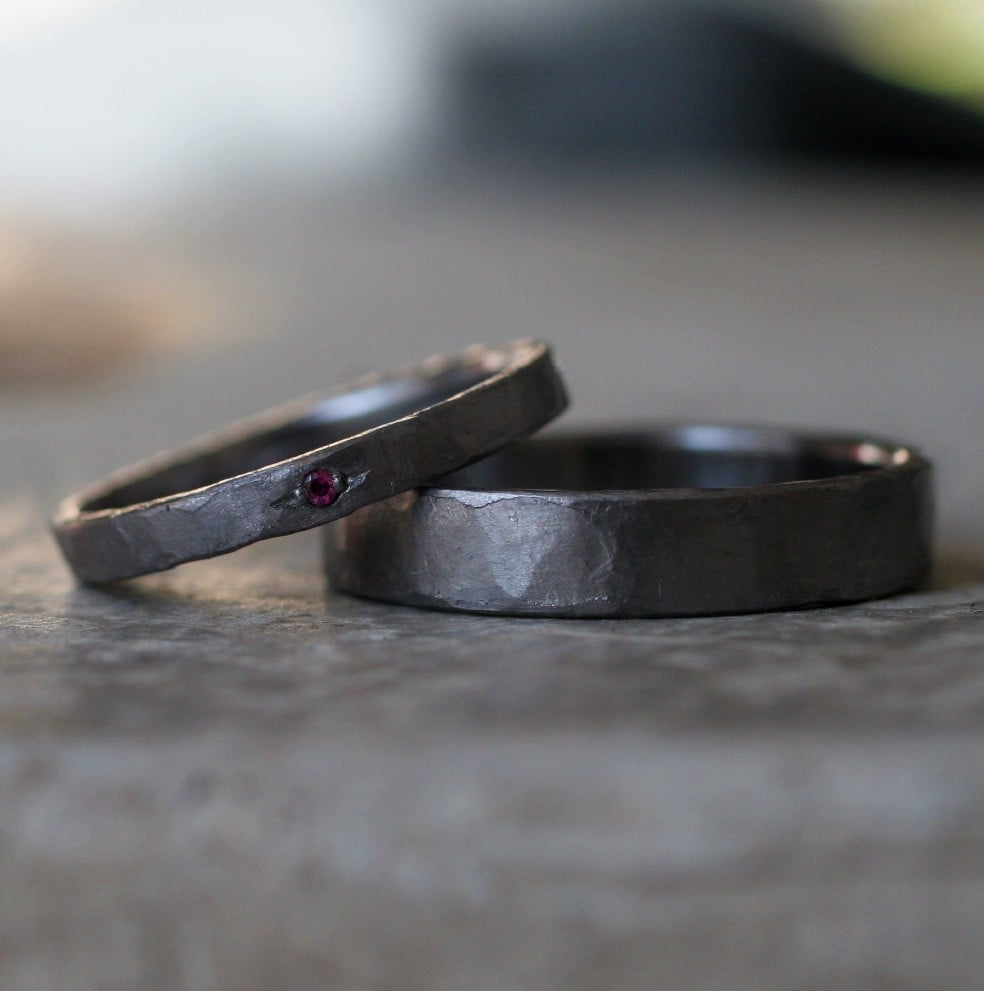 Image of Tantalum rings, with little ruby