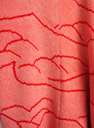 Image of Kort silke kimono - rød med prikmønster og linjer