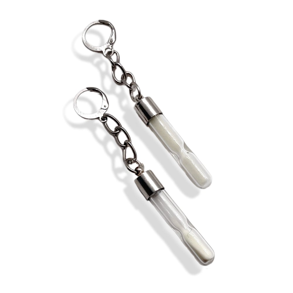 Hourglass earrings