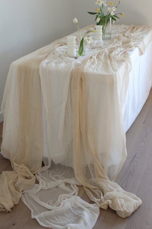 Image of CRINKLED CHIFFON RUNNERS