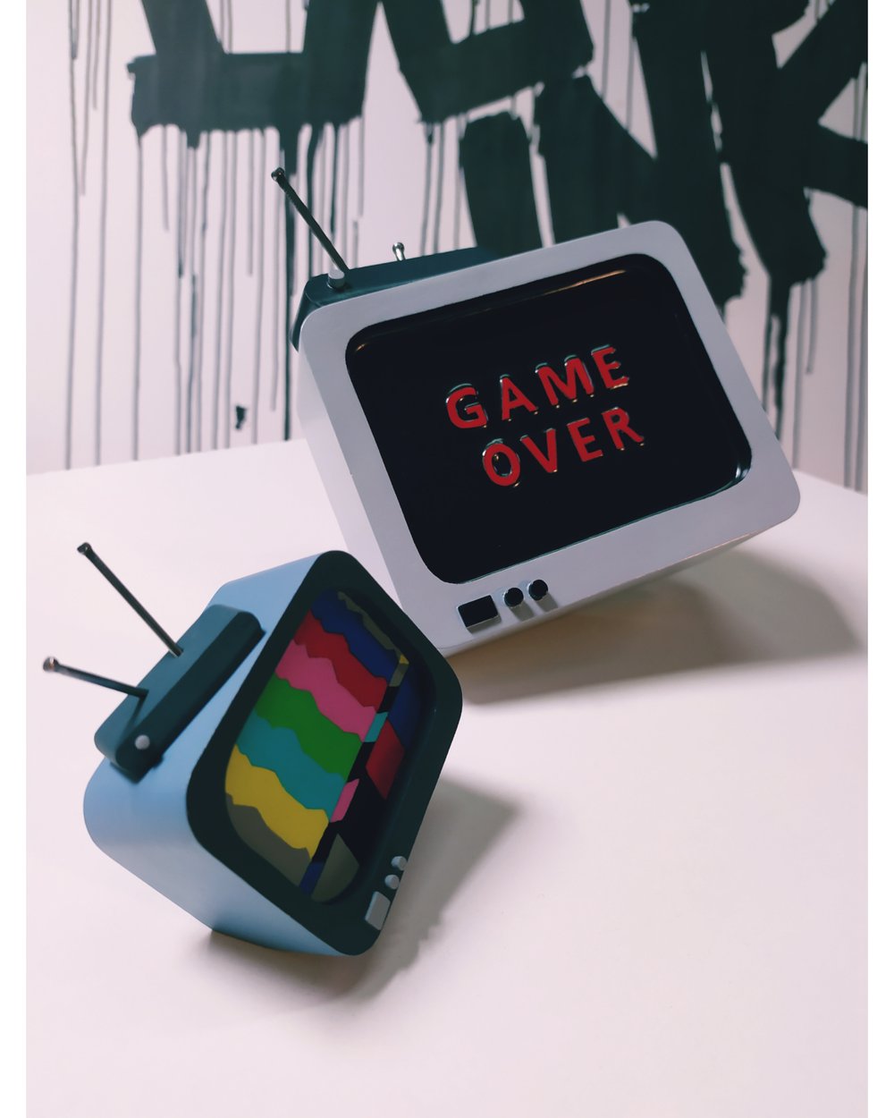 Art Toy TV-set XL version GAME OVER