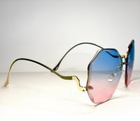 Image 4 of Ombre Ocean Butterfly Shades