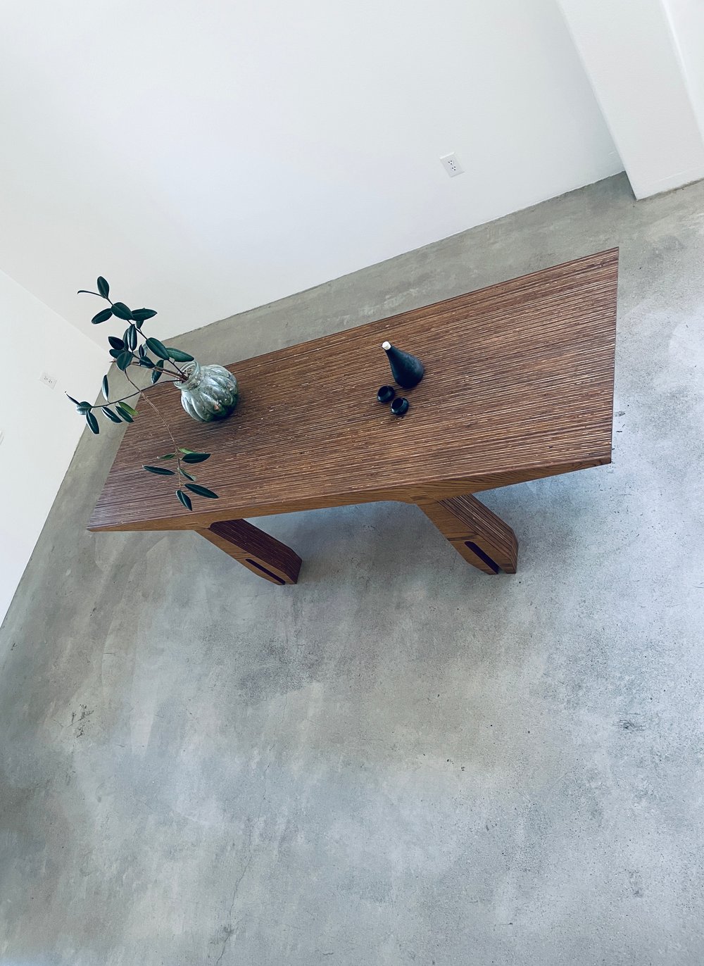 Image of TEMBO TABLE