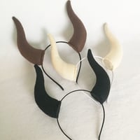 Image 4 of Long Devil/Dragon Horns