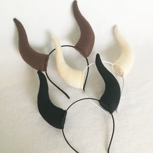 Image of Long Devil/Dragon Horns