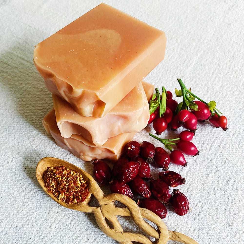 Image of LIMITED EDITION Wild Rose Hip and Petitgrain Soap