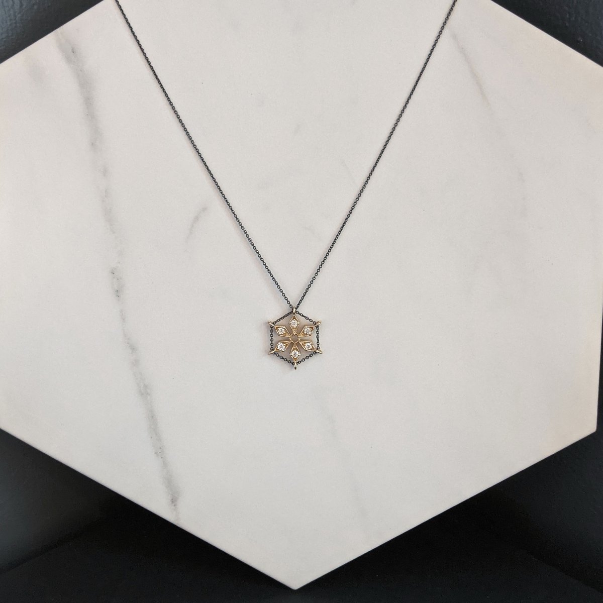 Image of Chain Halo Hex Pendant 