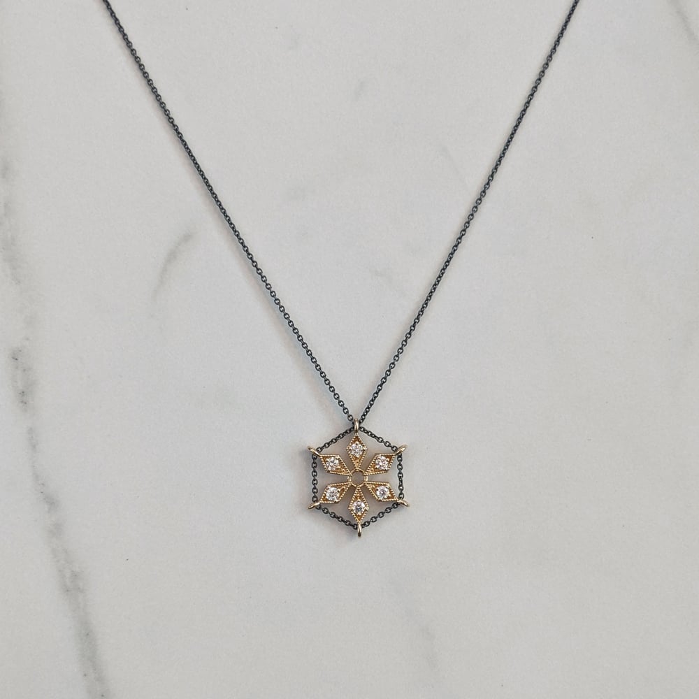 Image of Chain Halo Hex Pendant 