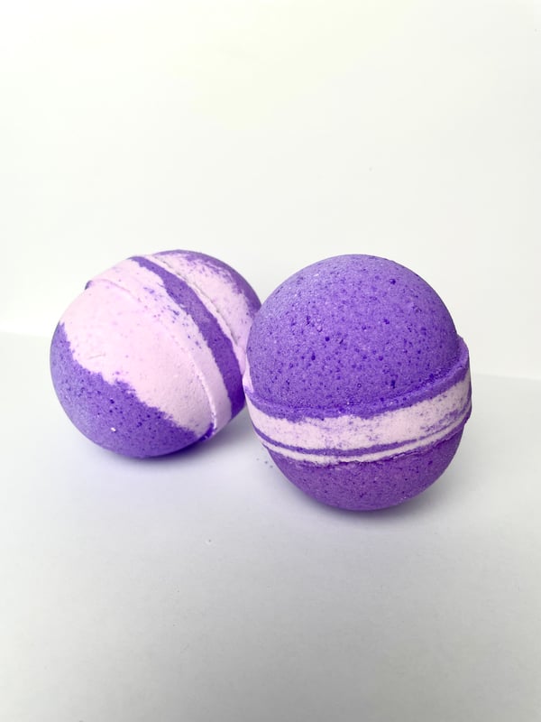 Image of Lilac Fizzy Bomb