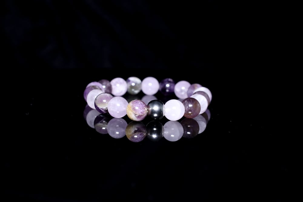 Handmade 10 mm Natural Flower Amethyst Purple Amethyst Green Gray Matrix Gemstone Stretch Bracelet