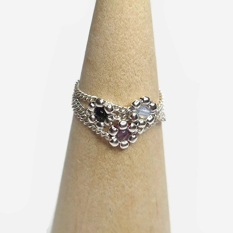 Image of Bague chaine pierres de lune, améthyste et Onyx