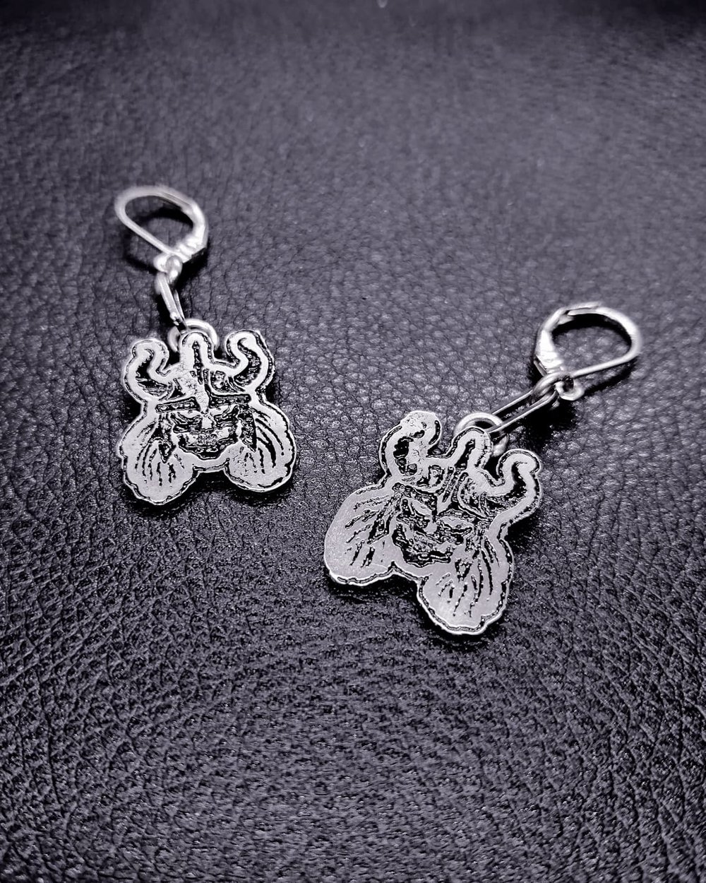 Ready to Ship Manilla Road Dangle